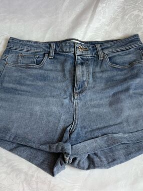 Guess vintage Denim High-Rise Rolled Hem Women’s Jeans Shorts  size 31
